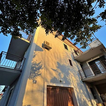 Apartments Katarina Malinska Exterior photo