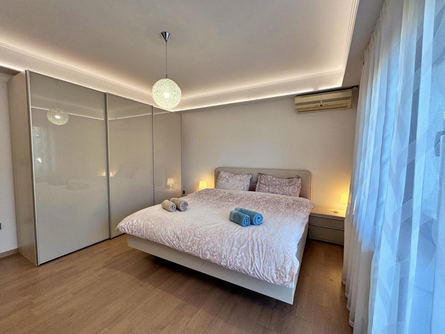 Apartments Katarina Malinska Exterior photo