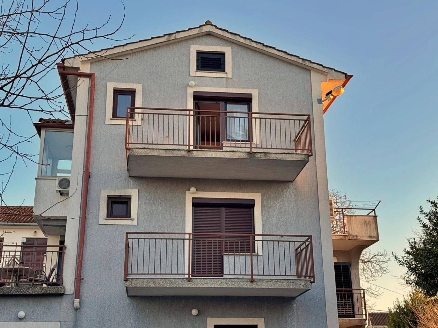 Apartments Katarina Malinska Exterior photo